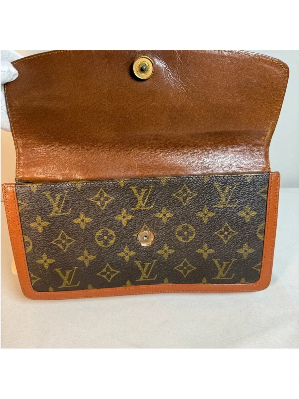 Louis Vuitton Monogram Pochette Dame clutch bag with dust bag Authentic
